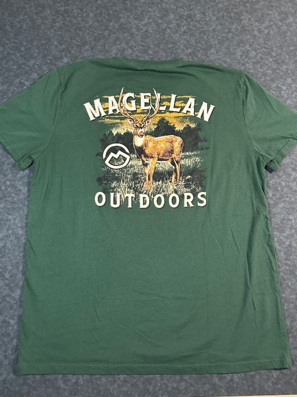 Magellan Outdoors Deer Hunting Green Graphic T Shirt Size XL
